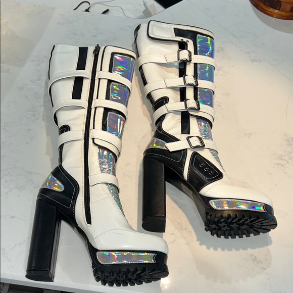 NWOT Azalea Wang Stargazer Chunky Boots 7 - Picture 8 of 8